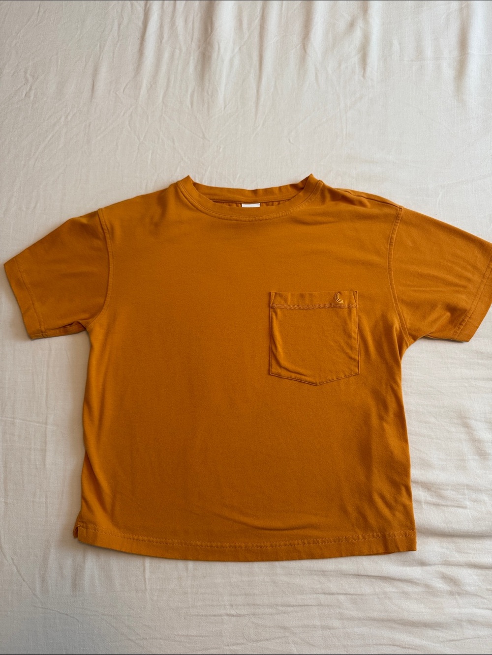 Everyday Short Sleeve Pocket Tee in Mustard Gold